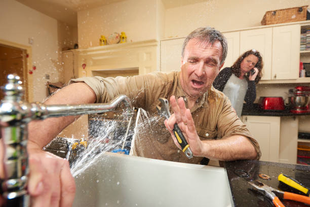 Best Water damage mitigation services  in Midway City, CA